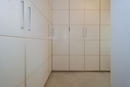 Apartamento para alugar com 80m², 2 quartos e 2 vagasCloset da Suíte