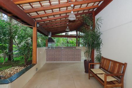 Apartamento para alugar com 80m², 2 quartos e 2 vagasÁrea comum - Churrasqueira