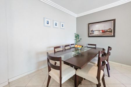 Apartamento para alugar com 130m², 3 quartos e 2 vagas Apartamento para alugar com 130m², 3 quartos e 2 vagasSala