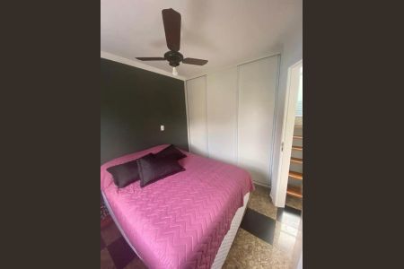 Casa de condomínio à venda com 225m², 4 quartos e 2 vagasQuarto 