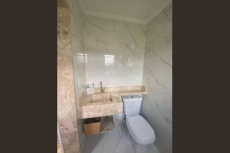 Casa de condomínio à venda com 225m², 4 quartos e 2 vagasBanheiro 