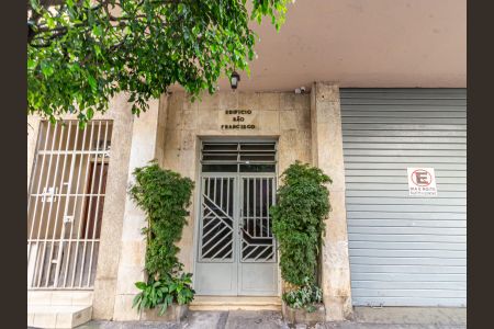Apartamento à venda com 120m², 2 quartos e sem vagaFachada