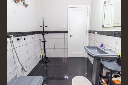 Apartamento à venda com 120m², 2 quartos e sem vagaBanheiro