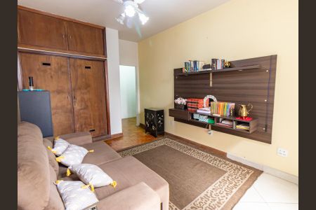 Apartamento à venda com 120m², 2 quartos e sem vagaSala