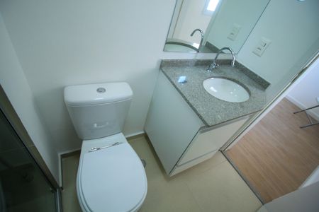 Apartamento para alugar com 70m², 3 quartos e 2 vagasBanheiro da Suíte