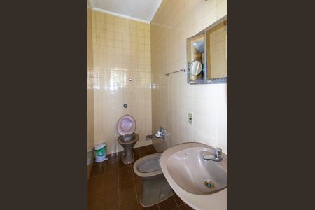 Casa para alugar com 2250m², 5 quartos e 6 vagasBanheiro da Suíte 2