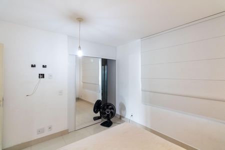 Casa para alugar com 240m², 2 quartos e 2 vagasSuíte 1