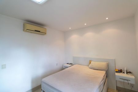 Casa para alugar com 240m², 2 quartos e 2 vagasSuíte 2