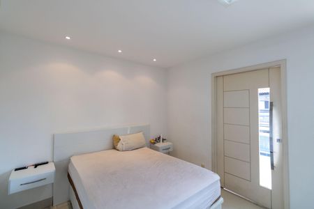 Casa para alugar com 240m², 2 quartos e 2 vagasSuíte 2