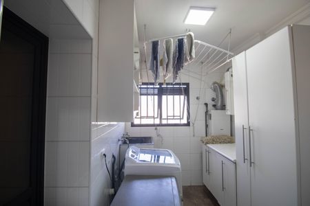 Apartamento à venda com 271m², 3 quartos e 4 vagas Apartamento à venda com 271m², 3 quartos e 4 vagasÁrea de Serviço