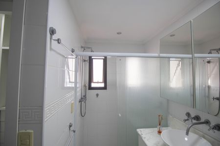 Apartamento à venda com 271m², 3 quartos e 4 vagas Apartamento à venda com 271m², 3 quartos e 4 vagasBanheiro da Suíte 3