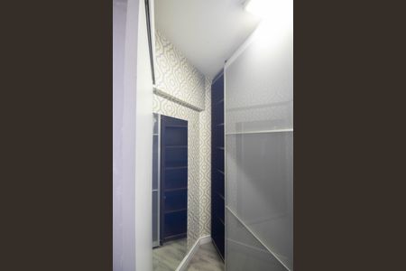 Apartamento à venda com 271m², 3 quartos e 4 vagas Apartamento à venda com 271m², 3 quartos e 4 vagasCloset 2 da suíte 3