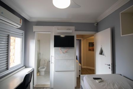 Apartamento à venda com 271m², 3 quartos e 4 vagas Apartamento à venda com 271m², 3 quartos e 4 vagasSuíte 2