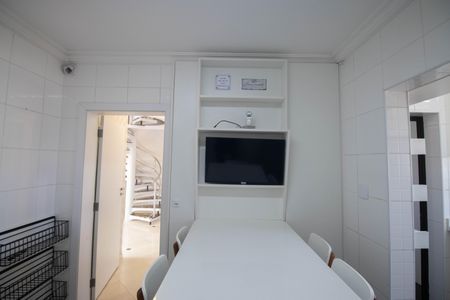 Apartamento à venda com 271m², 3 quartos e 4 vagas Apartamento à venda com 271m², 3 quartos e 4 vagasCopa 2