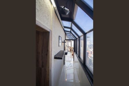 Apartamento à venda com 271m², 3 quartos e 4 vagas Apartamento à venda com 271m², 3 quartos e 4 vagasDetalhe da cozinha 1