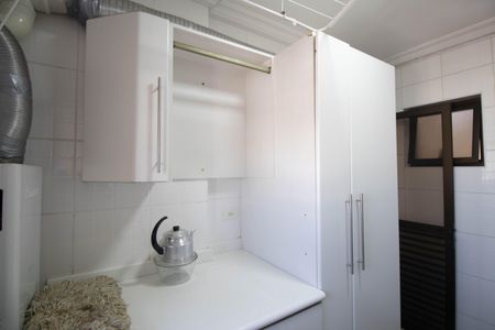 Apartamento à venda com 271m², 3 quartos e 4 vagas Apartamento à venda com 271m², 3 quartos e 4 vagasÁrea de Serviço