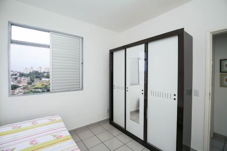 Apartamento à venda com 66m², 2 quartos e 1 vagaQuarto 2