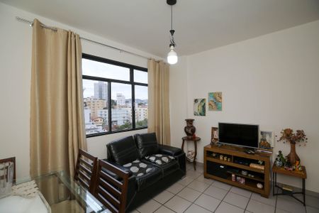 Apartamento à venda com 66m², 2 quartos e 1 vagaSala