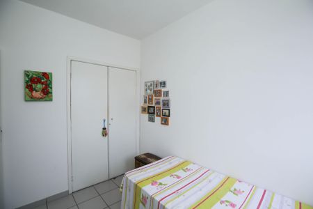 Apartamento à venda com 66m², 2 quartos e 1 vagaQuarto 2