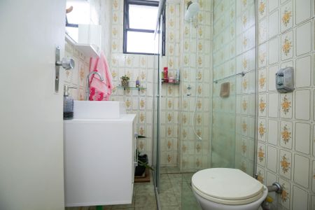 Apartamento à venda com 66m², 2 quartos e 1 vagaBanheiro Social