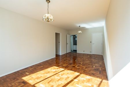 Apartamento à venda com 89m², 3 quartos e 1 vaga Apartamento à venda com 89m², 3 quartos e 1 vagaSala