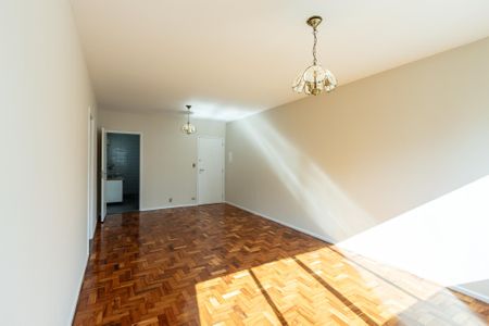 Apartamento à venda com 89m², 3 quartos e 1 vaga Apartamento à venda com 89m², 3 quartos e 1 vagaSala
