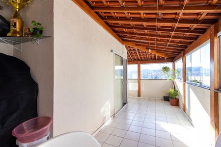 Apartamento à venda com 110m², 3 quartos e sem vaga Apartamento à venda com 110m², 3 quartos e sem vagaCobertura