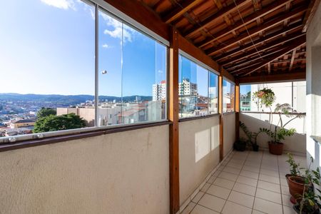 Apartamento à venda com 110m², 3 quartos e sem vaga Apartamento à venda com 110m², 3 quartos e sem vagaÁrea de Serviço