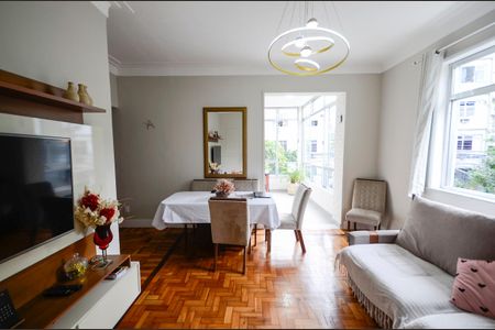 Apartamento para alugar com 103m², 3 quartos e sem vaga Apartamento para alugar com 103m², 3 quartos e sem vagaSala