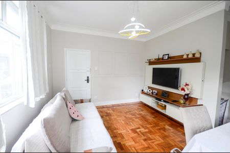 Apartamento para alugar com 103m², 3 quartos e sem vaga Apartamento para alugar com 103m², 3 quartos e sem vagaSala