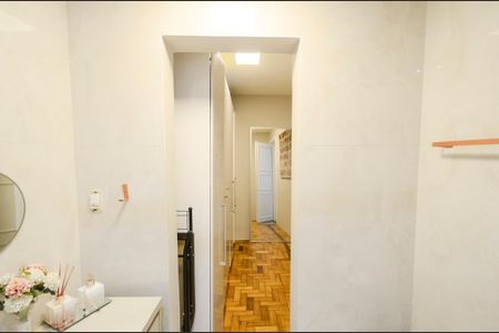 Apartamento para alugar com 103m², 3 quartos e sem vaga Apartamento para alugar com 103m², 3 quartos e sem vagaBanheiro da suíte