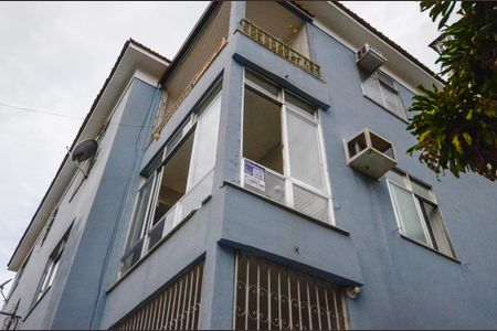 Apartamento para alugar com 103m², 3 quartos e sem vaga Apartamento para alugar com 103m², 3 quartos e sem vagaPlaca