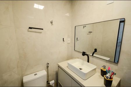 Apartamento para alugar com 103m², 3 quartos e sem vaga Apartamento para alugar com 103m², 3 quartos e sem vagaBanheiro Social
