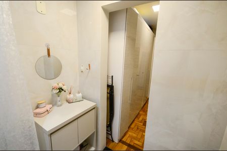 Apartamento para alugar com 103m², 3 quartos e sem vaga Apartamento para alugar com 103m², 3 quartos e sem vagaBanheiro da suíte