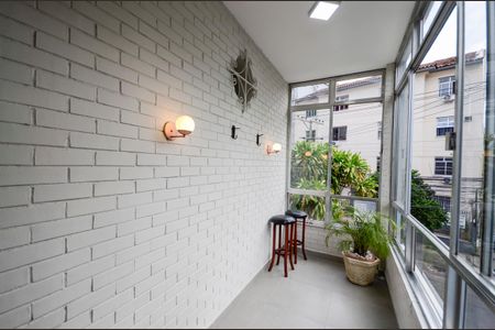 Apartamento para alugar com 103m², 3 quartos e sem vaga Apartamento para alugar com 103m², 3 quartos e sem vagaVaranda da Sala