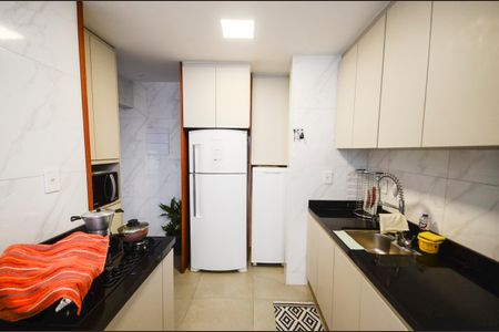 Apartamento para alugar com 103m², 3 quartos e sem vaga Apartamento para alugar com 103m², 3 quartos e sem vagaCozinha