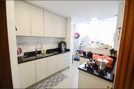 Apartamento para alugar com 103m², 3 quartos e sem vaga Apartamento para alugar com 103m², 3 quartos e sem vagaCozinha