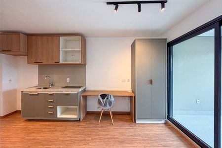 Studio para alugar com 28m², 1 quarto e sem vaga Studio para alugar com 28m², 1 quarto e sem vagaStudio