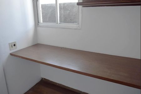 Apartamento à venda com 74m², 2 quartos e 2 vagasEscritório