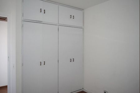 Apartamento à venda com 74m², 2 quartos e 2 vagasQuarto 2