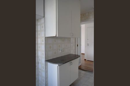 Apartamento à venda com 74m², 2 quartos e 2 vagasCozinha