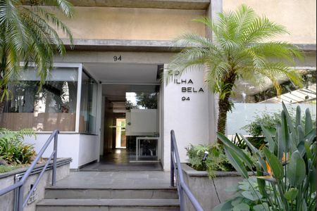 Apartamento à venda com 74m², 2 quartos e 2 vagasÁrea comum - Entrada