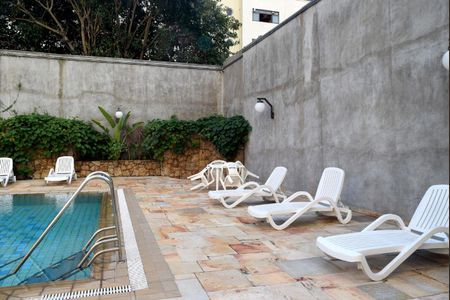 Apartamento à venda com 74m², 2 quartos e 2 vagasÁrea comum - Piscina