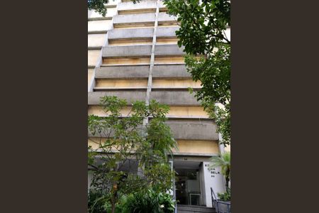 Apartamento à venda com 74m², 2 quartos e 2 vagasFachada