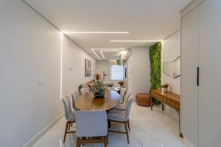 Casa à venda com 144m², 3 quartos e 2 vagasSala e Cozinha