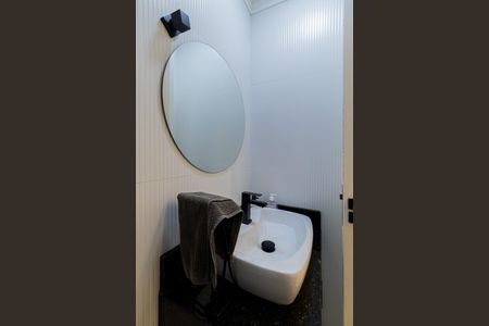 Casa à venda com 144m², 3 quartos e 2 vagasLavabo