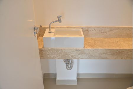 Apartamento à venda com 165m², 3 quartos e 2 vagasLavabo