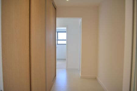 Apartamento à venda com 165m², 3 quartos e 2 vagasCloset da Suíte 1