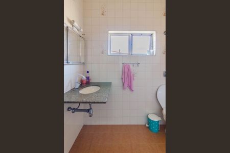 Casa à venda com 146m², 3 quartos e 1 vaga Casa à venda com 146m², 3 quartos e 1 vagaBanheiro