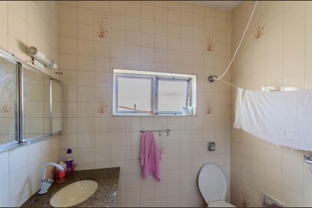 Casa à venda com 146m², 3 quartos e 1 vaga Casa à venda com 146m², 3 quartos e 1 vagaBanheiro